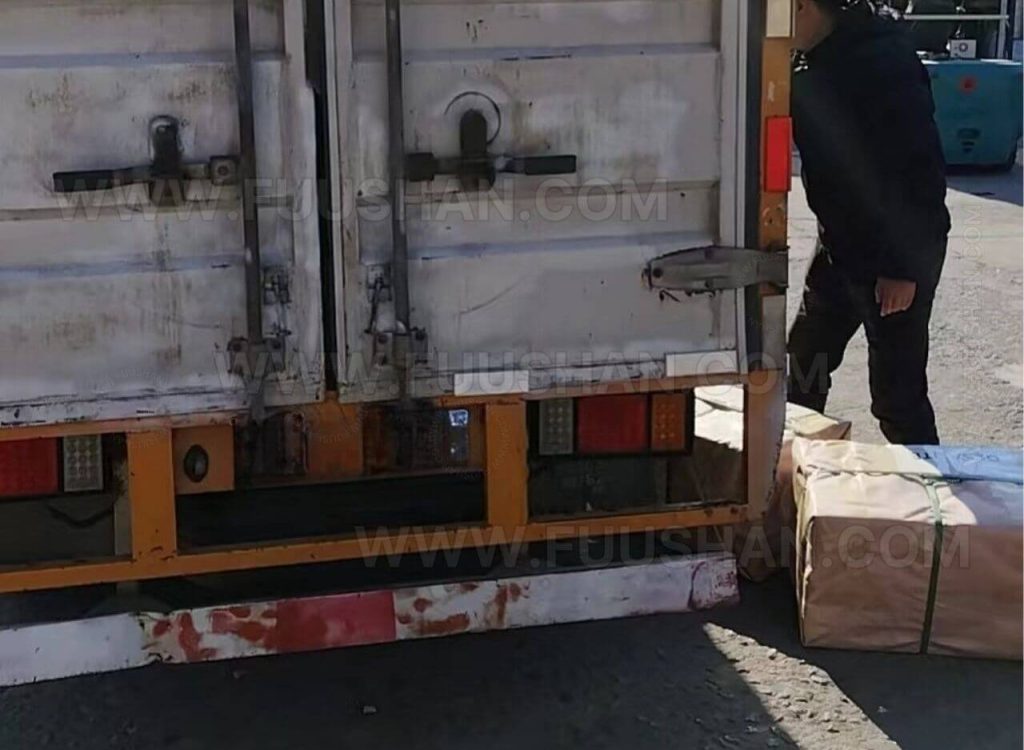 2000l tpu pillow drinking water bladder tank loading and ready ship to malaysia (2)