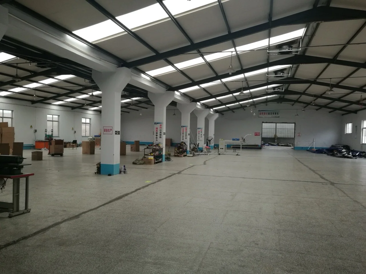 Hot-air welding production line at the FUUSHAN factory